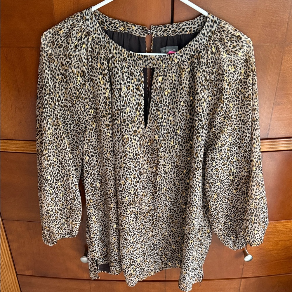 EUC Vince camuto leopard Print Women's Top size XL